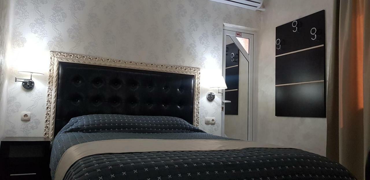 Hotel Chamishki ブラゴエヴグラト エクステリア 写真